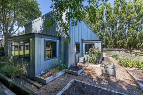 Playhouse at Bond Estate Christchurch Playhouse at Bond Estate Christchurch